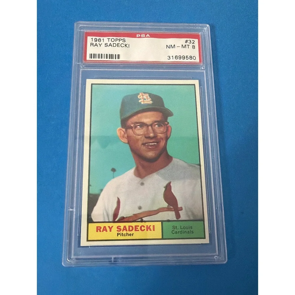 1961 Topps Ray Sadecki #32 St. Louis Cardinals PSA 8 NM-MT Vintage Baseball Card